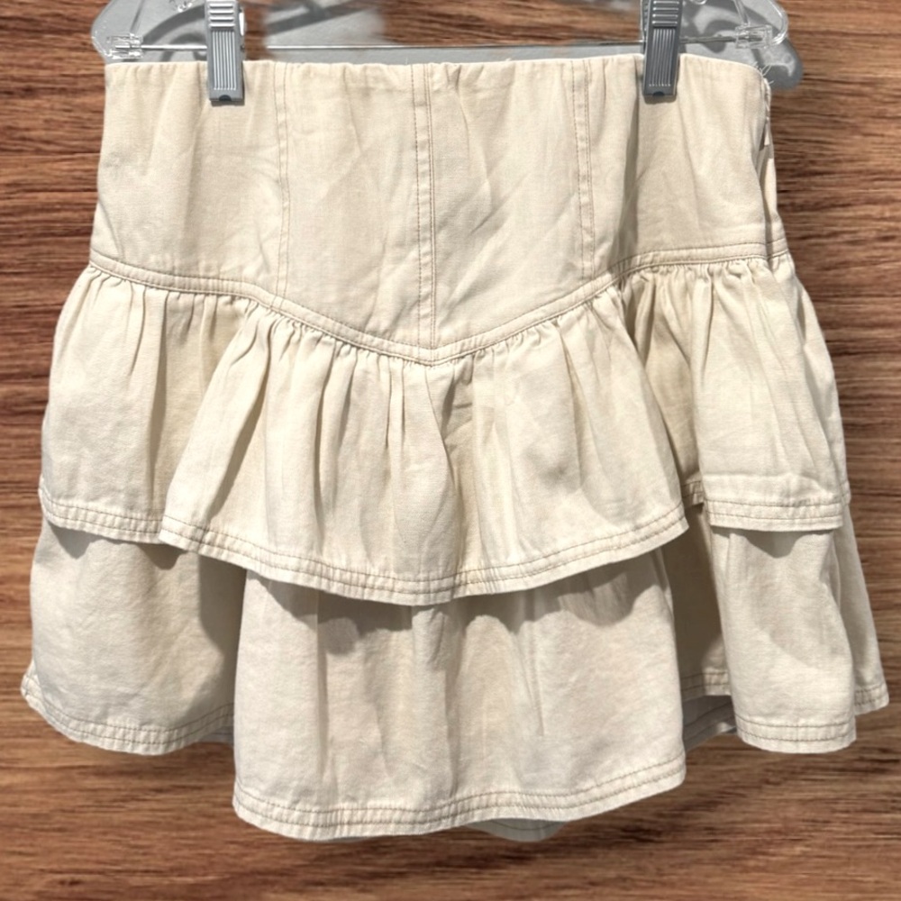 American Eagle AEO Cream Ruffle Skirt Small